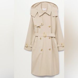 Trench coat with detachable hood